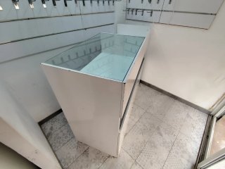 Mostrador Tienda Lacado Blanco con Cristal