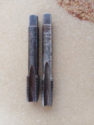 2 Machos de roscar SKF 1/2 20.
