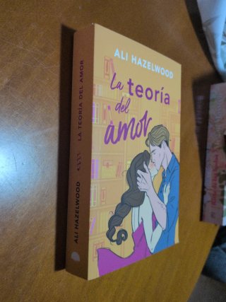 Libro, novela romántica