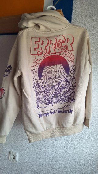Sudadera Beige con Estampado Video Empty Soul