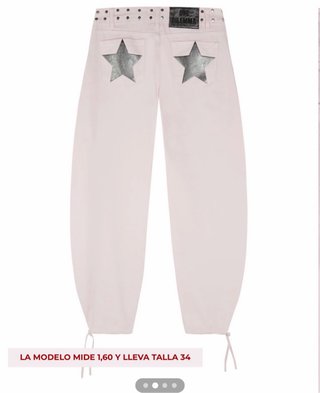 Jeans rosas Dilema con tachuelas