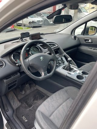 Peugeot 3008 2012