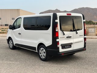 Renault Trafic 2023 9 plazas