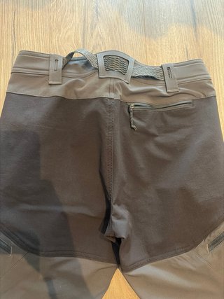 Pantalón Montaña Forclaz Hombre Negro/Gris