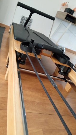 Pilates reformer