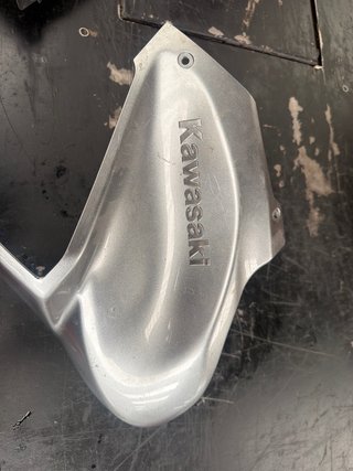 Tapa depósito derecha Kawasaki Z 900 2019