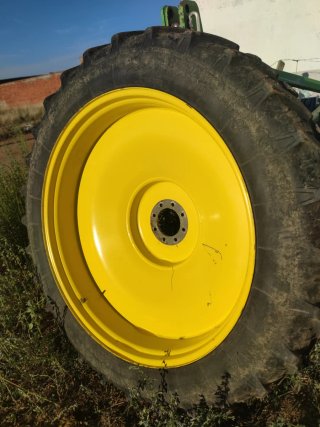 Ruedas estrechas para tractor
