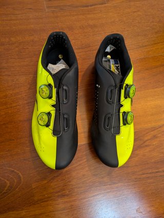 NUEVAS Zapatillas DMT R1 talla 44