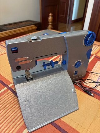 Máquina de coser portátil Sigma Book