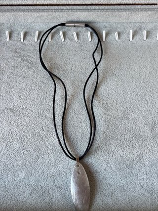 Collar Viceroy color Plata y Negro