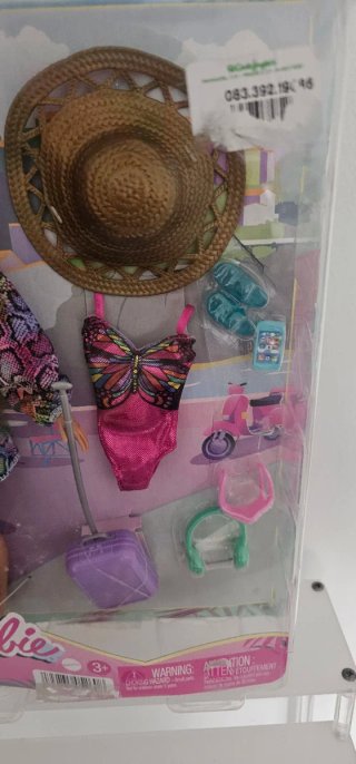 Barbie con accessori estivi