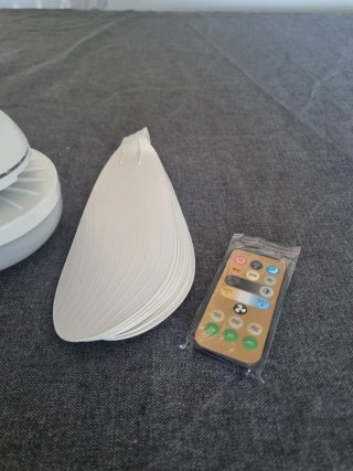 Ventilador de techo sin obra, de casquillo.
