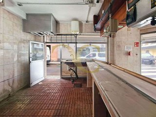 Local comercial en venta en Laviada en Gijón