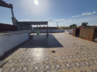 Edificio en venta en Maria Auxiliadora - Barriada LLera en Badajoz