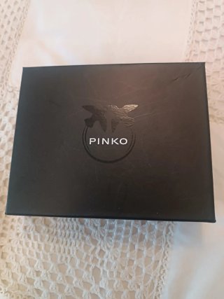 Cartera porta pasaporte piel Pinko