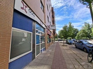 Local comercial en alquiler en AVE - Villimar en Burgos