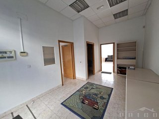 Local comercial en alquiler en AVE - Villimar en Burgos