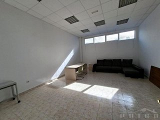 Local comercial en alquiler en AVE - Villimar en Burgos
