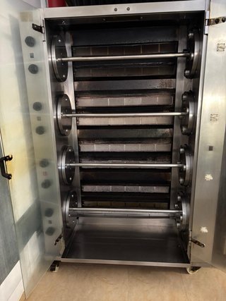 Máquina de pollos Alast