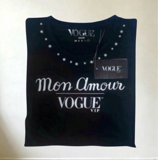 Tallas XS / S / M / XL. Camiseta VOGUE VIP