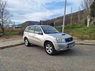 Toyota RAV4 2004