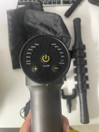 Pistola Masaje + Accesorios + Funda SOLO 10€