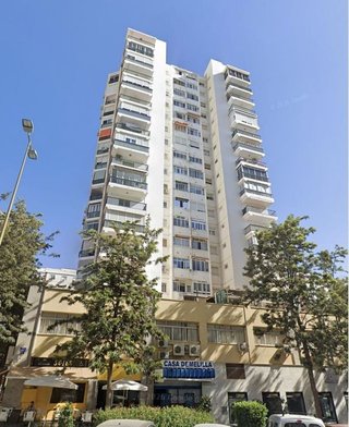 Local comercial en venta en Gamarra - La Trinidad en Málaga