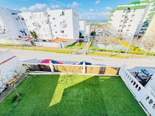Chalet en venta en La Granja-La Colina-Los Pastores en Algeciras