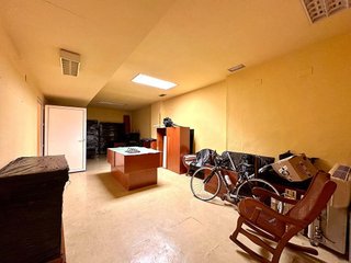 Local comercial en venta en Pajaritos - Plaza de Toros en Granada