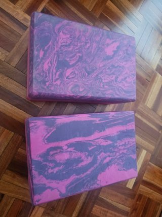 2 Bloques de Yoga Morado y Rosa