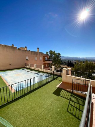Estudio en alquiler en Bola de Oro - Serrallo en Granada