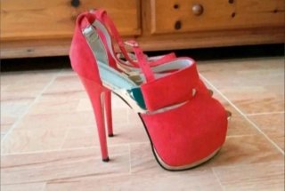Sandalias tacón y plataforma interior Color: rojo