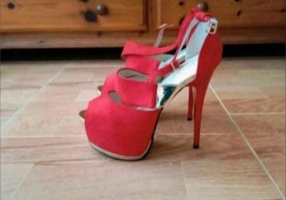 Sandalias tacón y plataforma interior Color: rojo