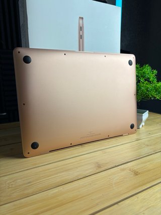 Apple MacBook Air M1 2020 8GB RAM 256GB SSD