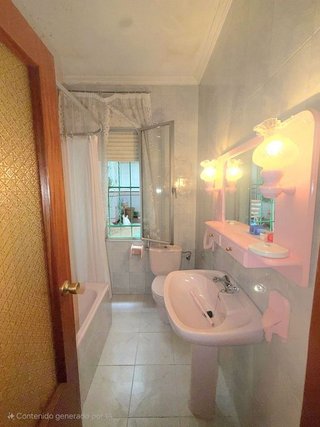 Casa adosada en venta en Centro Ciudad en Linares