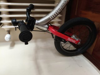 Bicicleta infantil Little Big roja y plateada