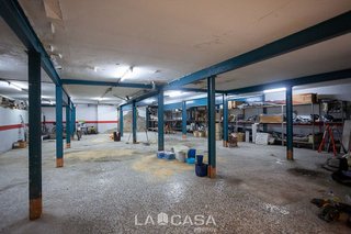 Local comercial en venta en El Castell-Poble Vell en Castelldefels