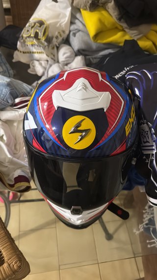 Casco Scorpion Exo Air Racing