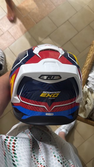 Casco Scorpion Exo Air Racing