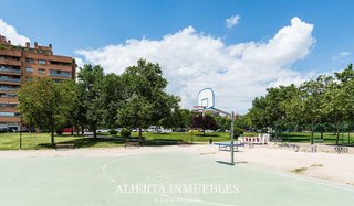 Dúplex en venta en Salvador Allende en Zaragoza