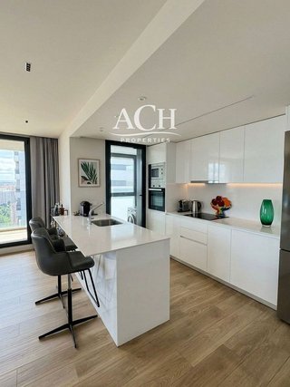 Piso en alquiler en Valdeacederas en Madrid