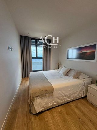 Piso en alquiler en Valdeacederas en Madrid