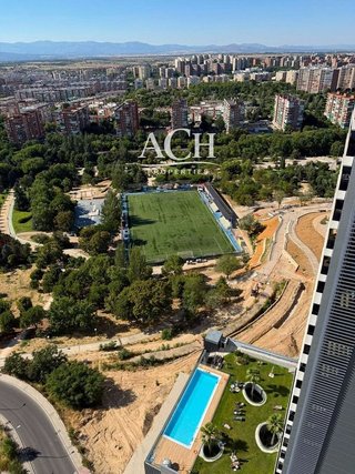 Piso en alquiler en Valdeacederas en Madrid