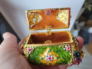 Cajita joyero metal esmaltado antiguo