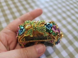Cajita joyero metal esmaltado antiguo