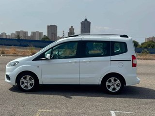 Ford Tourneo Courier 2018