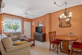 Casa adosada en venta en La Siesta - El Salado - Torreta en Torrevieja