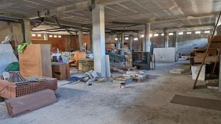 Local comercial en venta en San Felices de Buelna