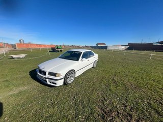 BMW e36 328i
