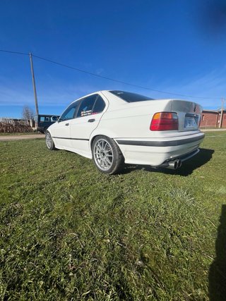 BMW e36 328i